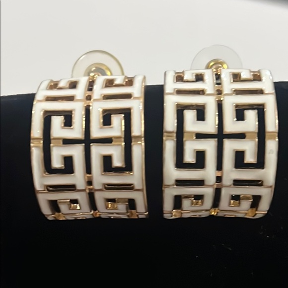 Jewelry - Elegant white snd goldtone enamel greek key half hoop earrings